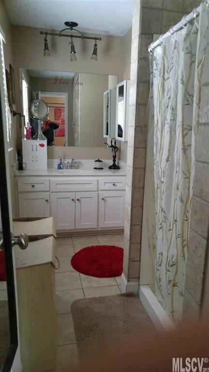 301 NW Road Hickory, NC 28601 - Photo 10 of 23 Gallery Image 10