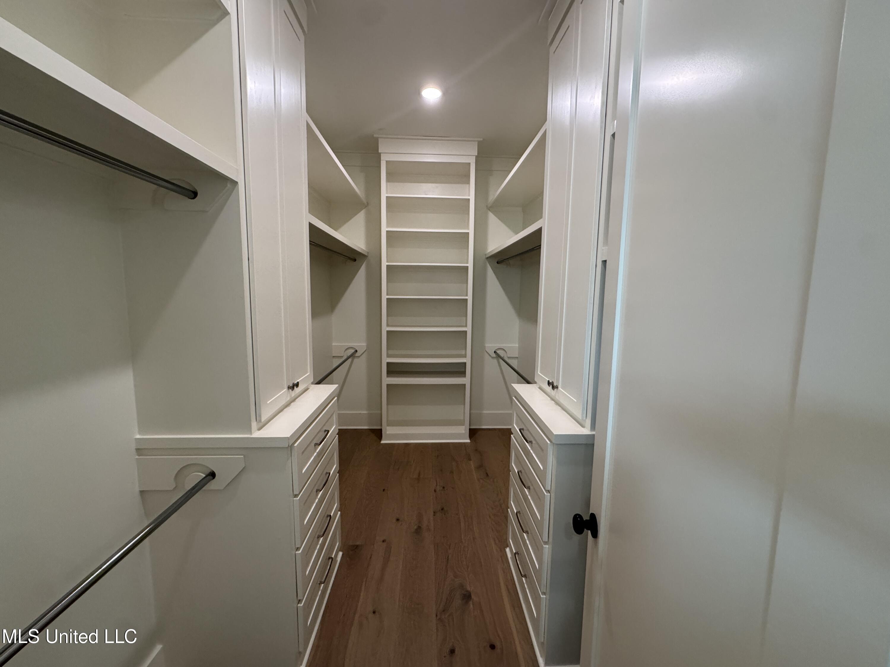 105 Water Street Madison, MS 39110 - Photo 8 of 22 IMG_8933