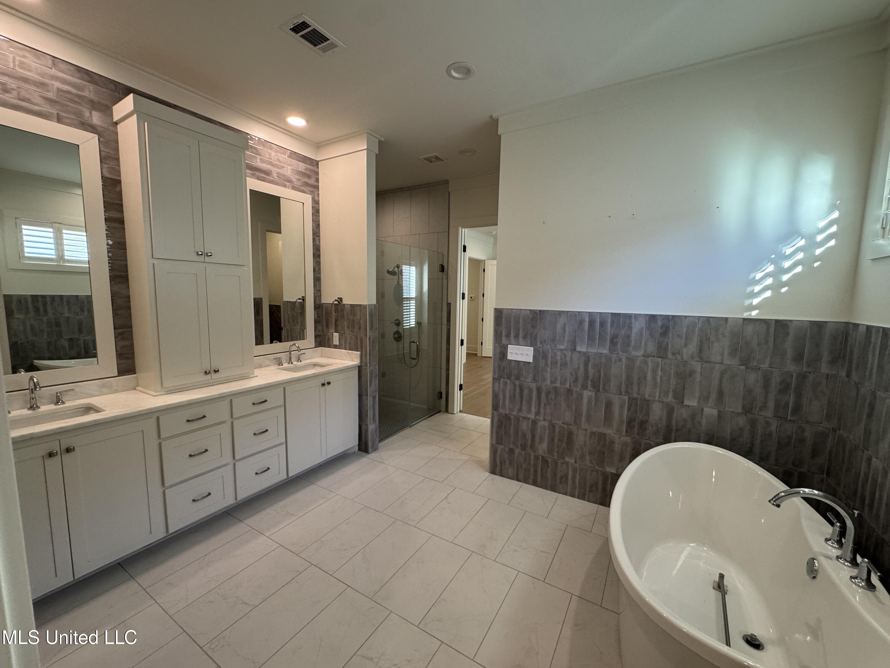 105 Water Street Madison, MS 39110 - Photo 9 of 22 IMG_8932