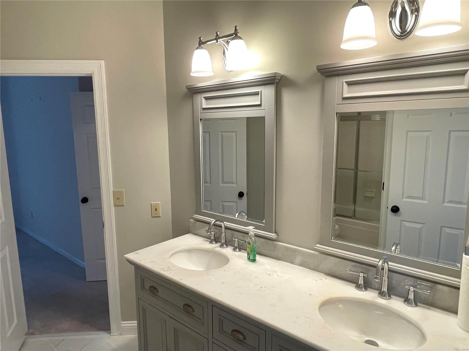 1205 Turnberry Ridge Court Chesterfield, MO 63005 - Photo 22 of 33 Gallery Image 22
