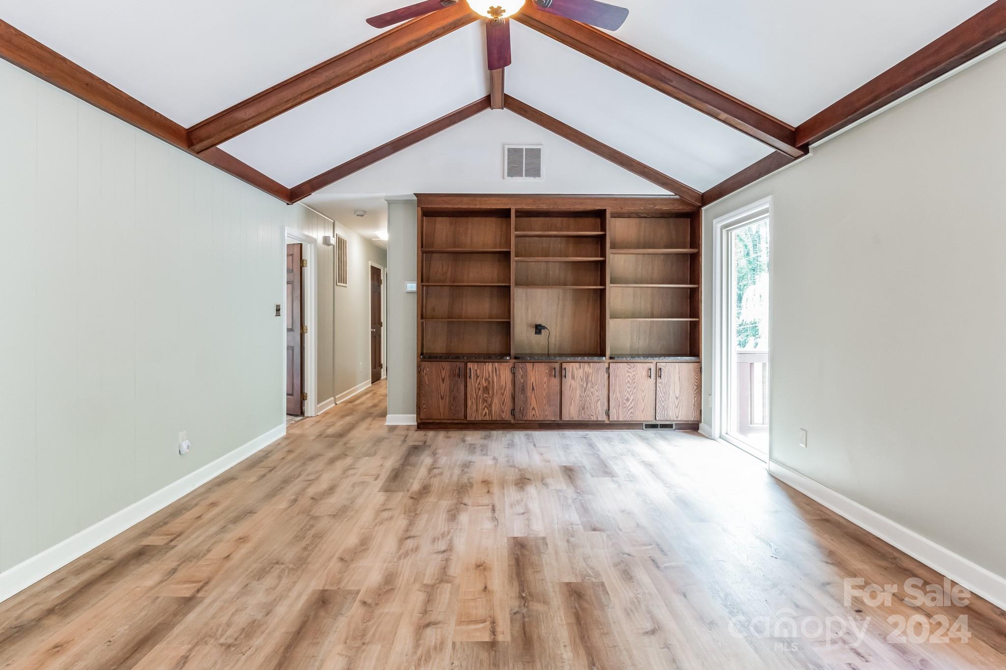 7327 Leesburg Road Charlotte, NC 28215 - Photo 14 of 31 Gallery Image 14