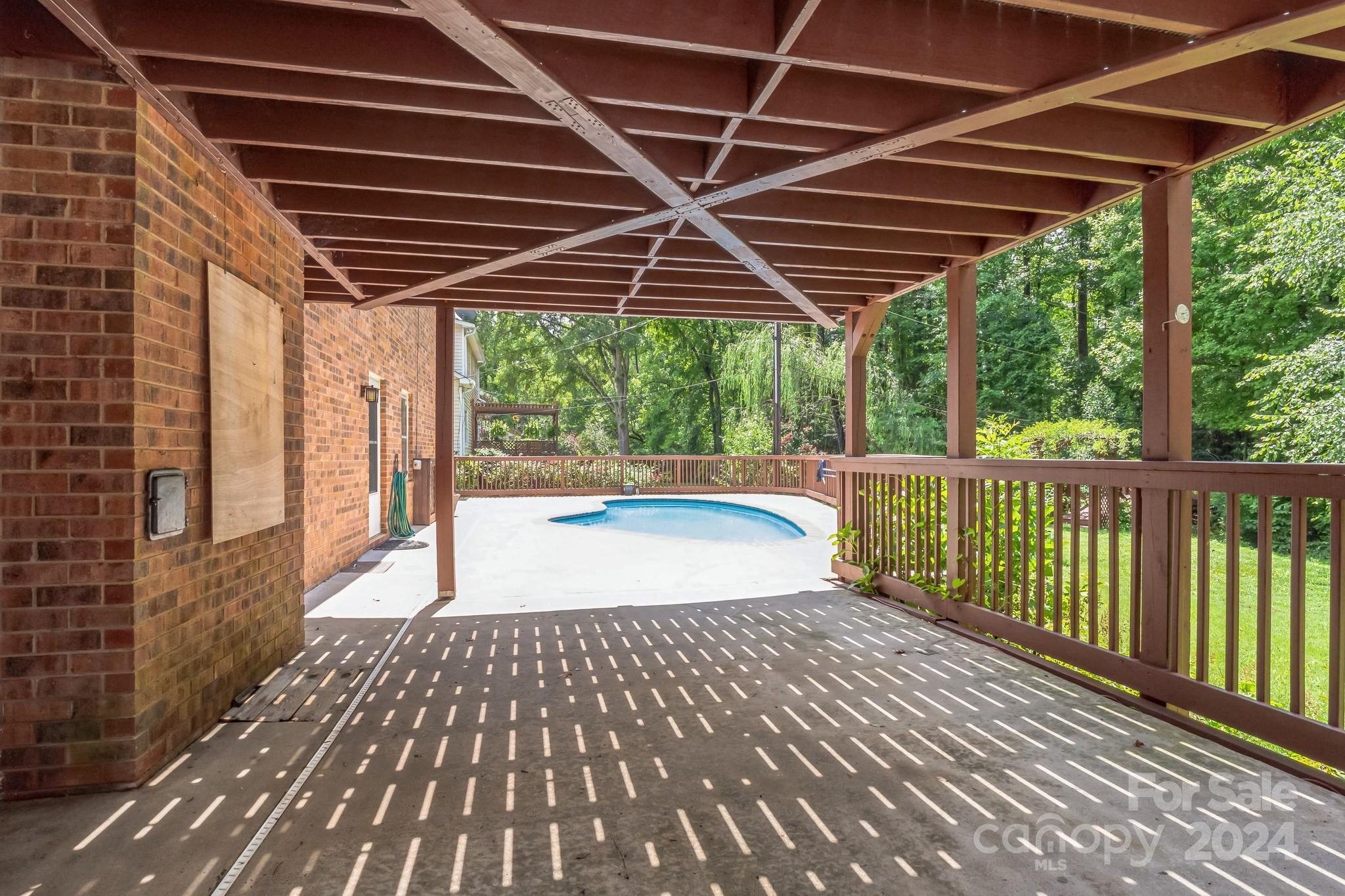 7327 Leesburg Road Charlotte, NC 28215 - Photo 5 of 31 Gallery Image 5