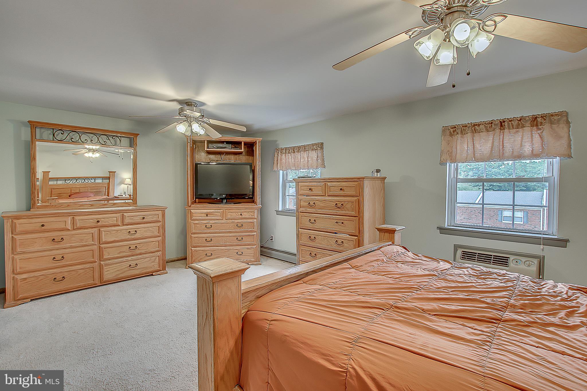 10932 East Keswick Road Philadelphia, PA 19154 - Photo 18 of 30 Master Bedroom