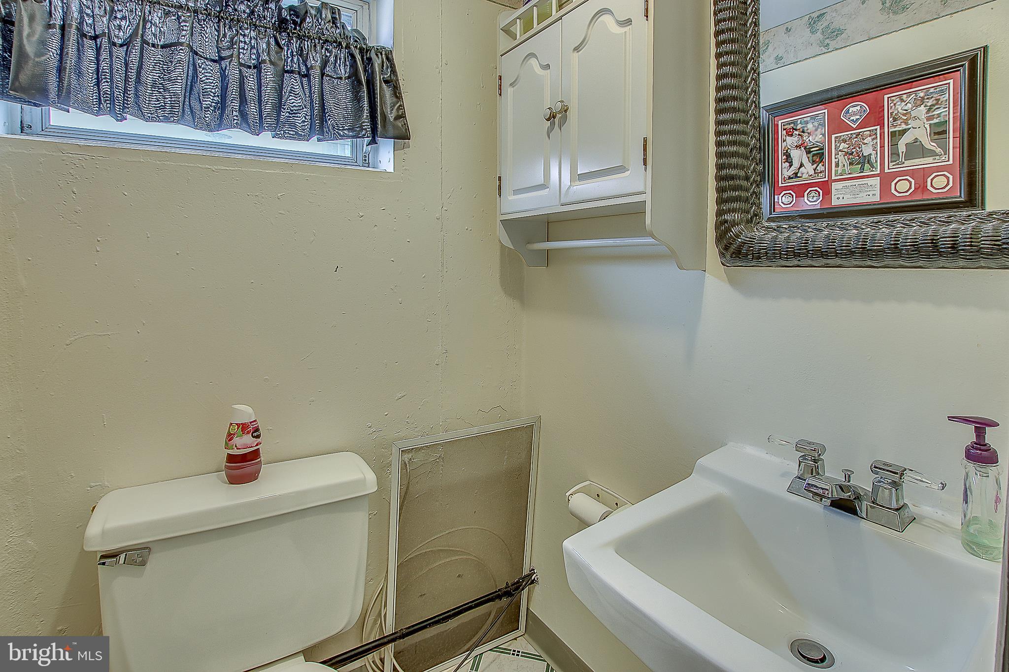 10932 East Keswick Road Philadelphia, PA 19154 - Photo 25 of 30 Half Bath