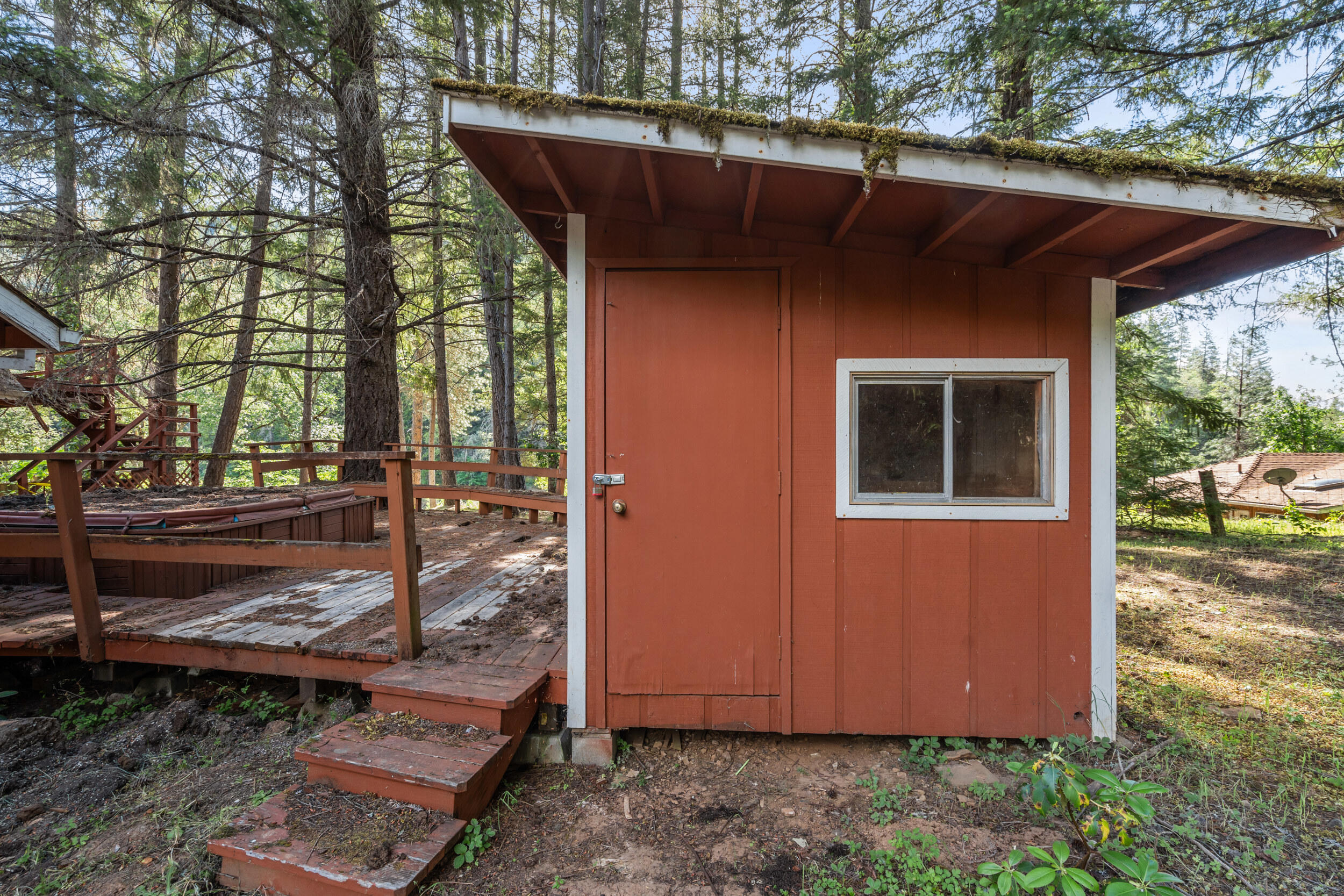 3300 West Evans Creek Road Rogue River, OR 97537 - Photo 17 of 21 a view of house with backyard
