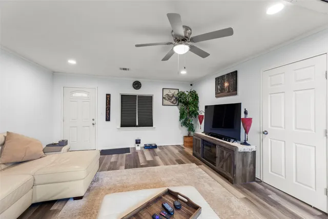 $215,000 | 703 Pecan Valley Road, Wharton, TX 77488