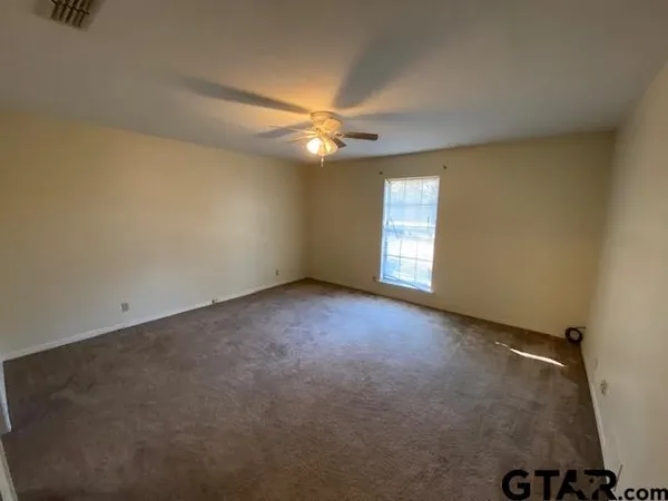 $1,600 | 5700 Foxcroft Road, Tyler, TX 75703
