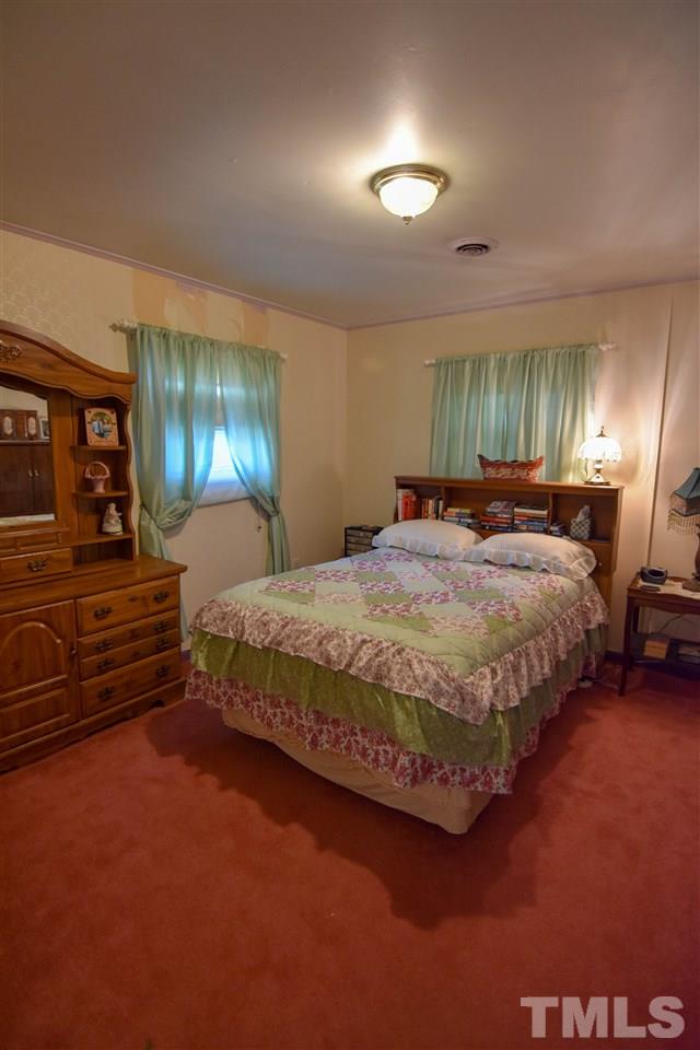 4703 Bragg Road Durham, NC 27704 - Photo 9 of 21