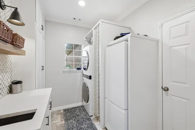 $950,000 | 192 Hollowtree Court, Coppell, TX 75019