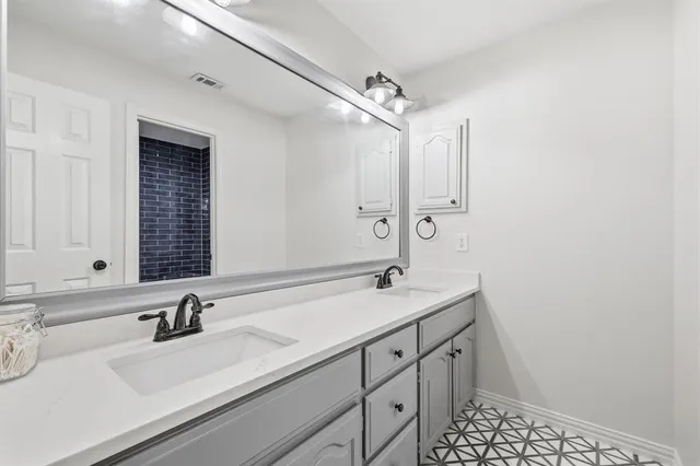 $950,000 | 192 Hollowtree Court, Coppell, TX 75019