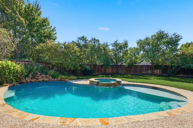 $950,000 | 192 Hollowtree Court, Coppell, TX 75019