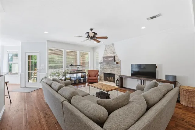 $950,000 | 192 Hollowtree Court, Coppell, TX 75019