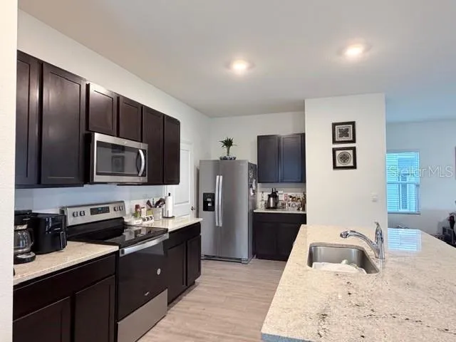 $2,600 | 5175 Southwest 47th Lane, Gainesville, FL 32608