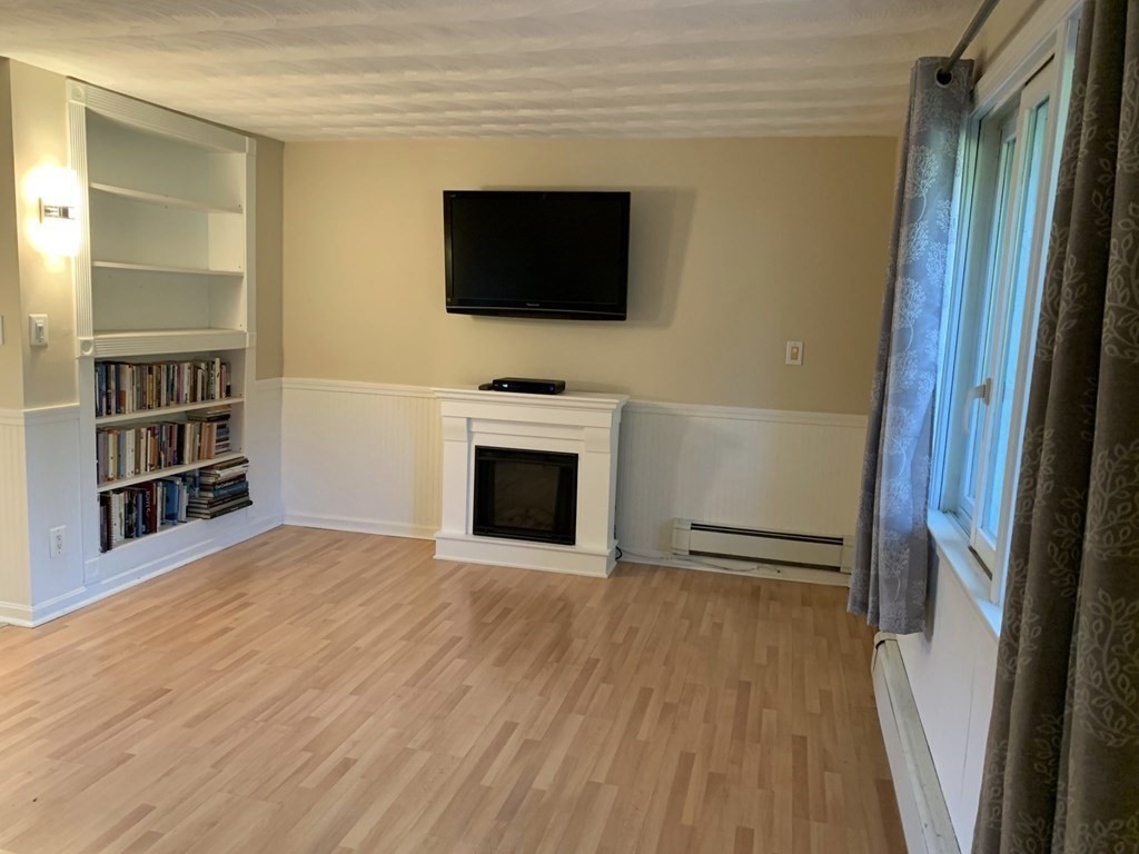 15 Mayflower Road Framingham, MA 01701 - Photo 7 of 29 Gallery Image 7