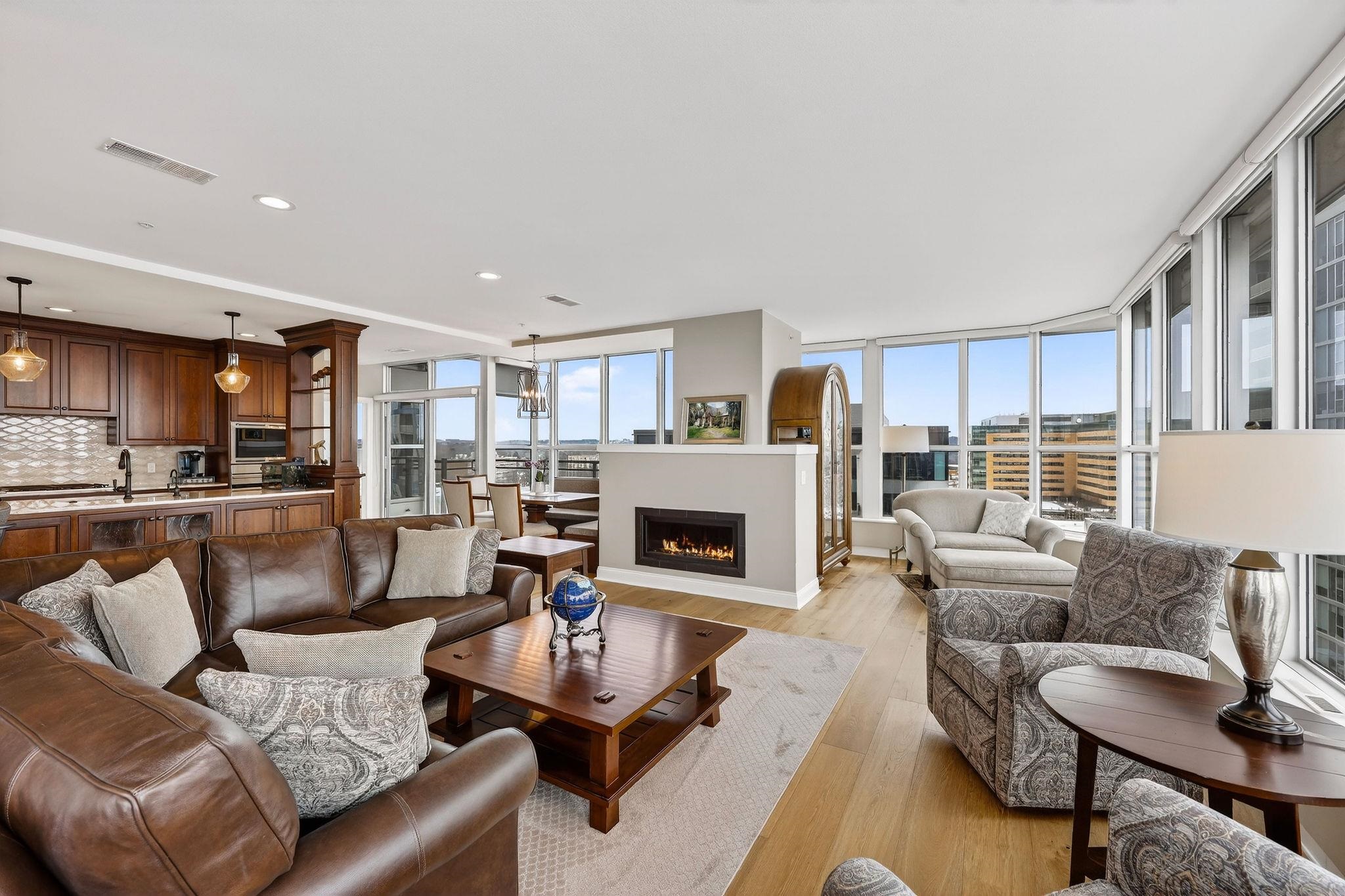 625 North Segoe Road, Unit 900 Madison, WI 53705 - Photo 4 of 57