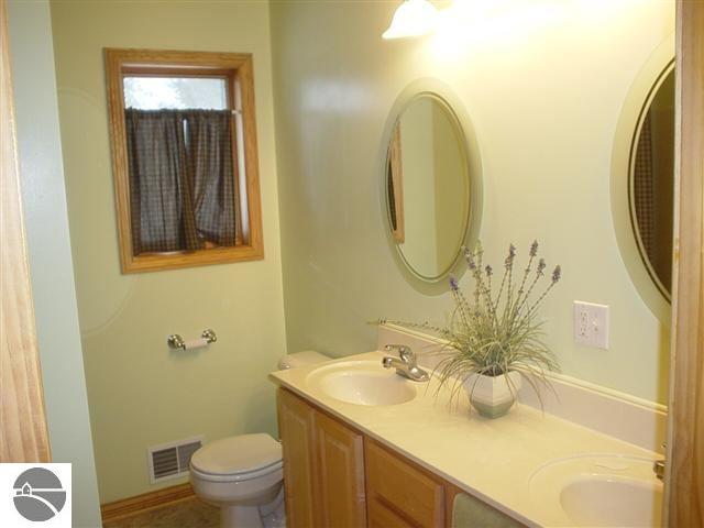 514 State Road West Branch, MI 48661 - Photo 8 of 24 1743034-7.JPG