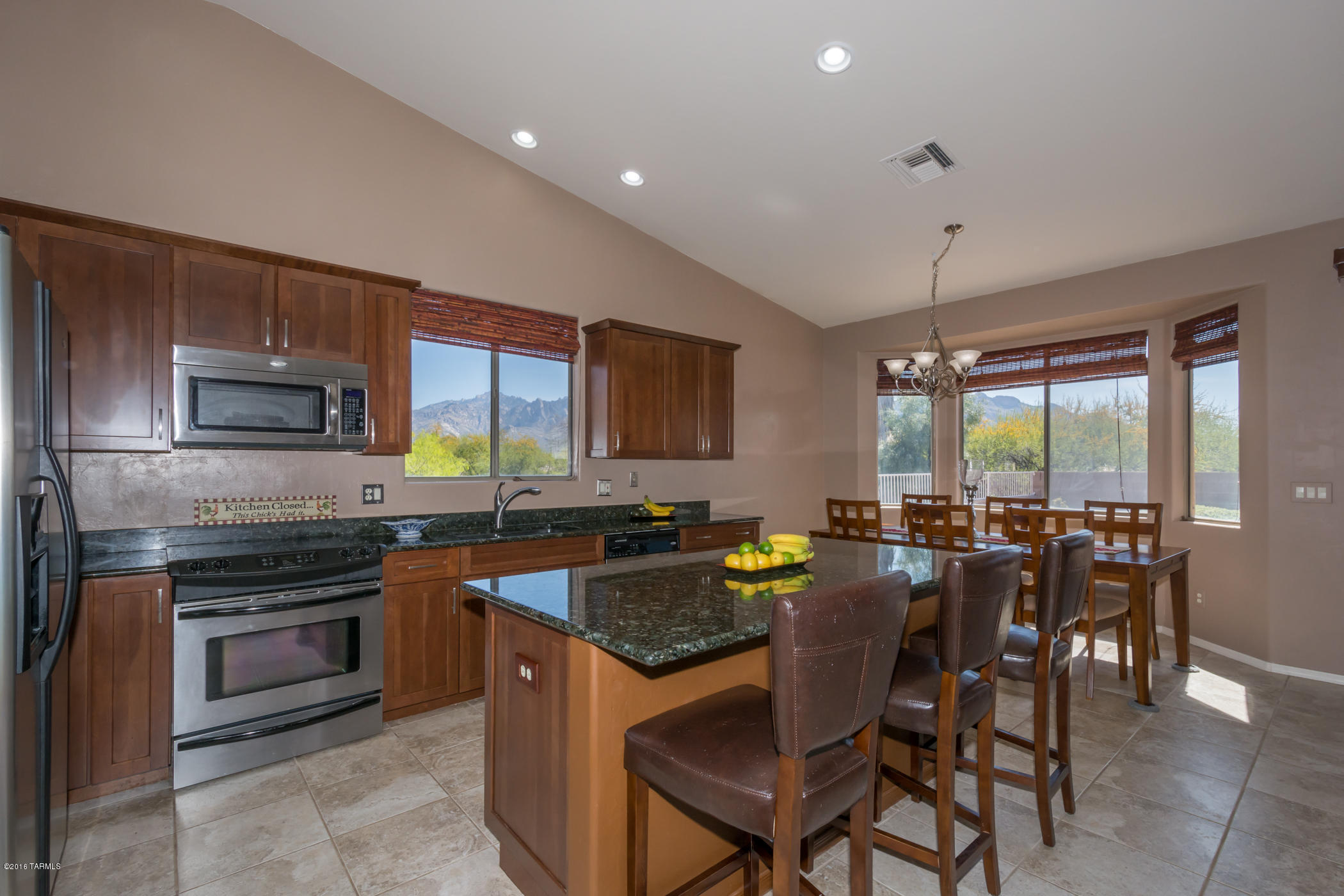 373 West Greys Road Tucson, AZ 85737 - Photo 3 of 43