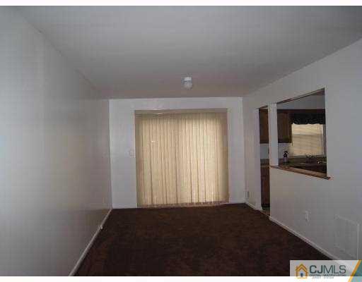 1704 Timber Oaks Road Edison, NJ 08820 - Photo 2 of 10