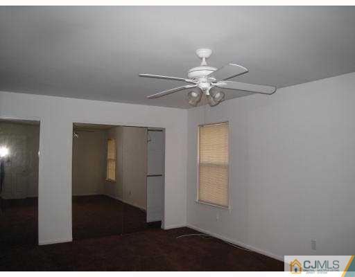 1704 Timber Oaks Road Edison, NJ 08820 - Photo 6 of 10