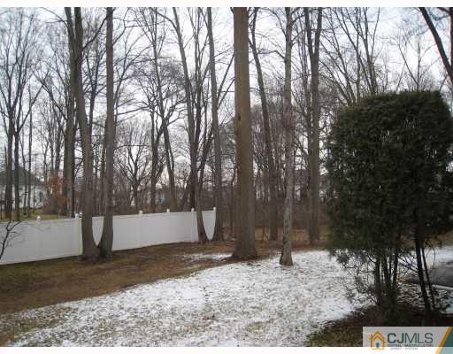 1704 Timber Oaks Road Edison, NJ 08820 - Photo 9 of 10