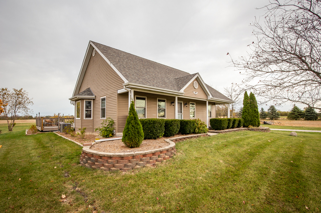 1116 East Delite Inn Road Beecher, IL 60401 - Photo 1 of 36