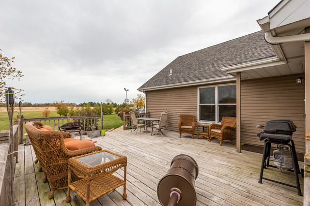 1116 East Delite Inn Road Beecher, IL 60401 - Photo 2 of 36