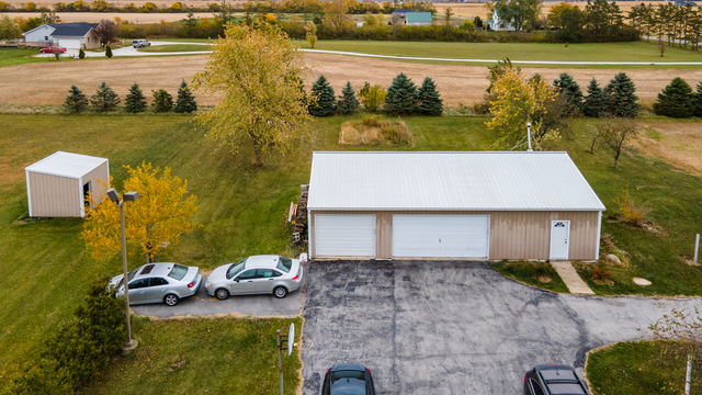 1116 East Delite Inn Road Beecher, IL 60401 - Photo 12 of 36