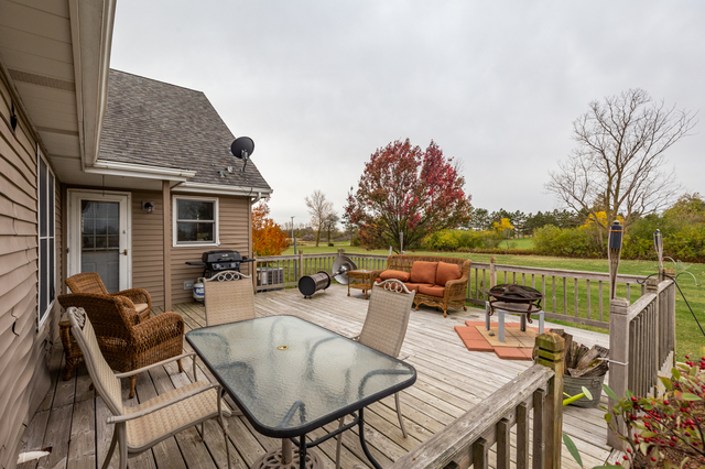 1116 East Delite Inn Road Beecher, IL 60401 - Photo 4 of 36