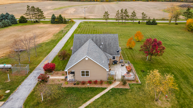 1116 East Delite Inn Road Beecher, IL 60401 - Photo 5 of 36