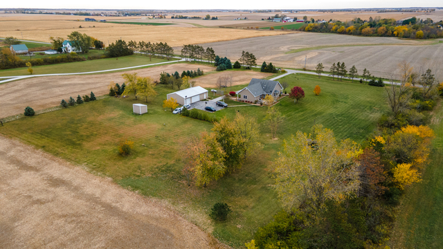 1116 East Delite Inn Road Beecher, IL 60401 - Photo 10 of 36