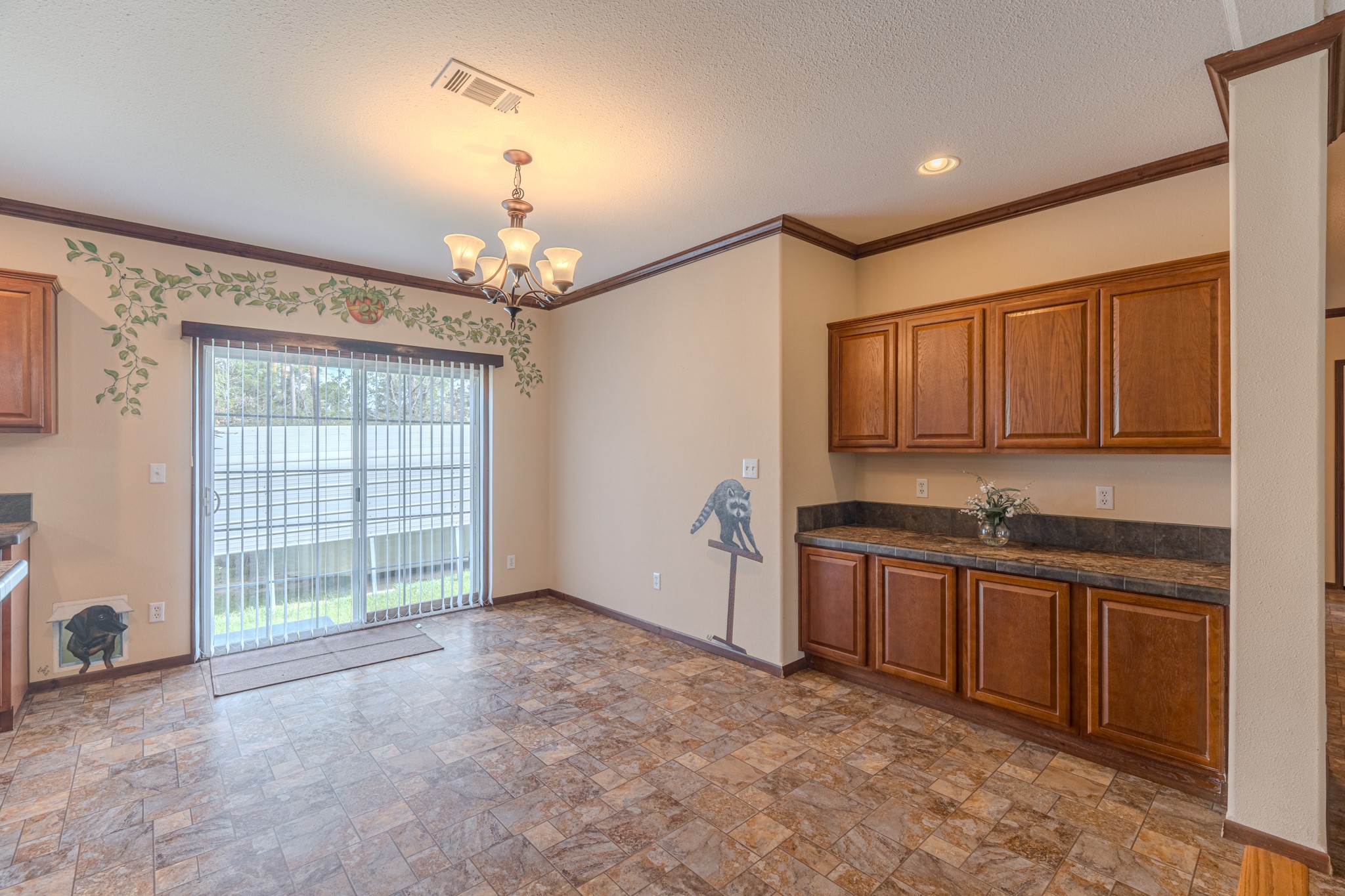 115 Canadian Drive Trinity, TX 75862 - Photo 35 of 41 Dining/Breakfast area