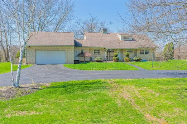 $260,000 | 2913 North Mercer Street, New Castle, PA 16105