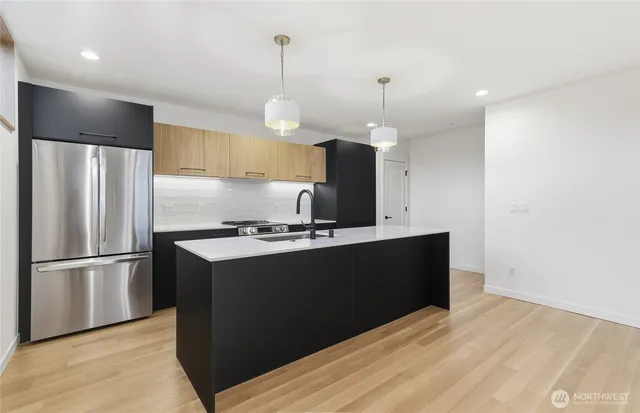 $1,325,000 | 3646A Greenwood Avenue North, Unit A, Seattle, WA 98103