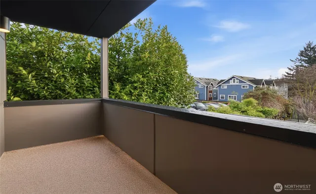 $1,325,000 | 3646A Greenwood Avenue North, Unit A, Seattle, WA 98103