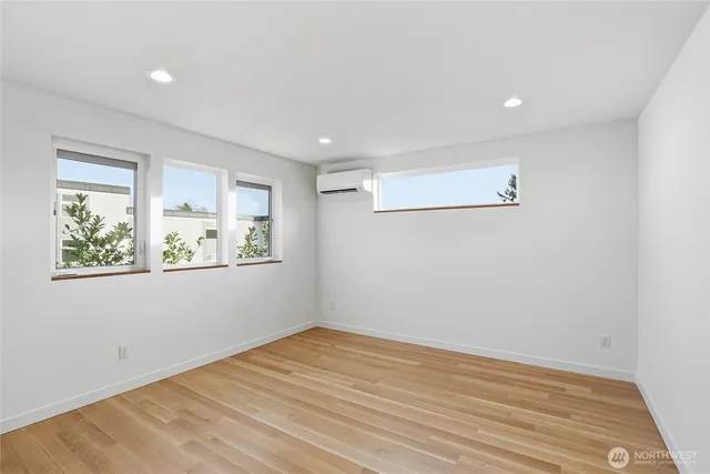 $1,325,000 | 3646A Greenwood Avenue North, Unit A, Seattle, WA 98103