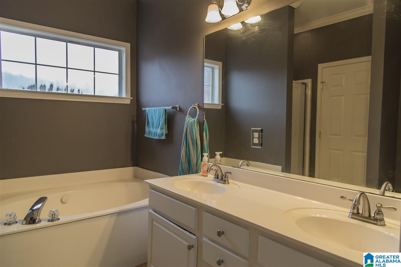 276 Springdale Drive Gardendale, AL 35071 - Photo 11 of 22