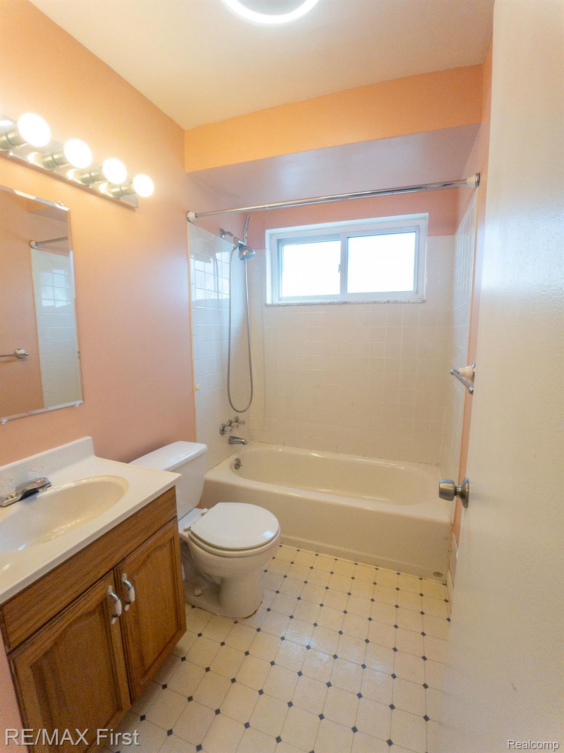 11400 Erdmann Road Sterling Heights, MI 48314 - Photo 19 of 33 Gallery Image 19