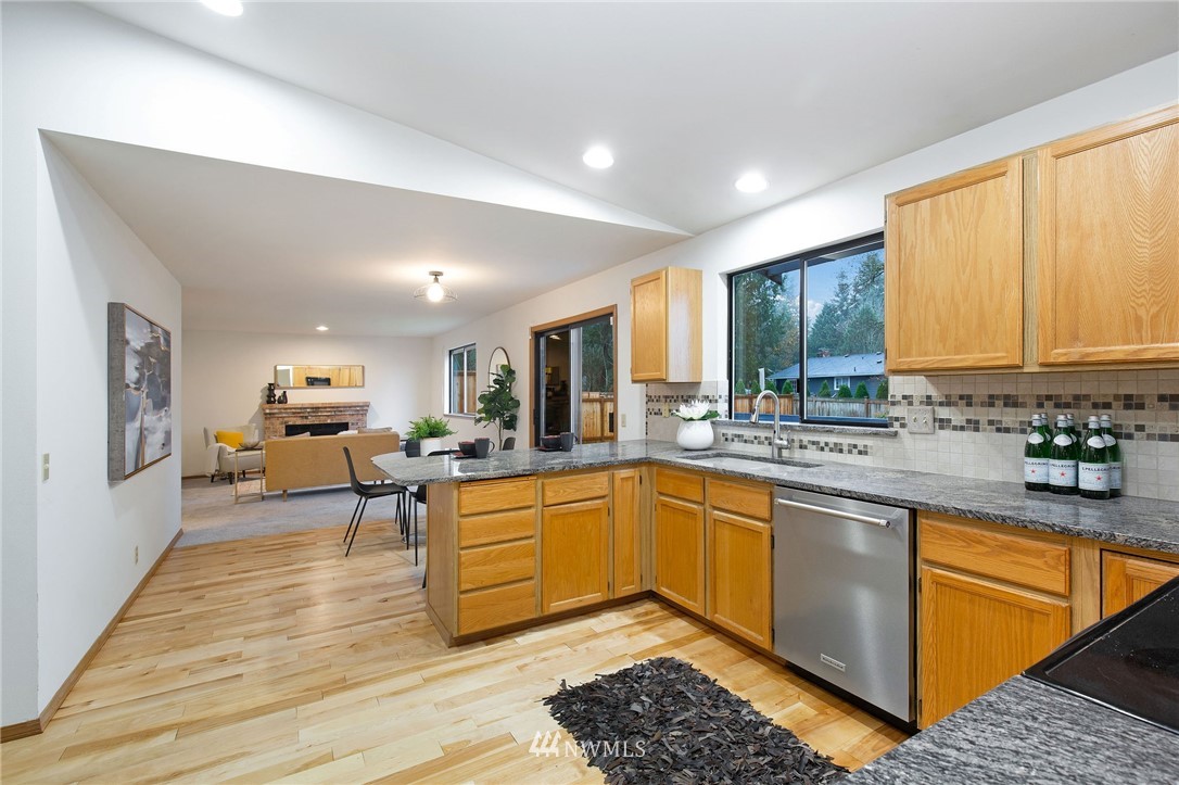 2412 185th Place Southeast Bothell, WA 98012 - Photo 8 of 26