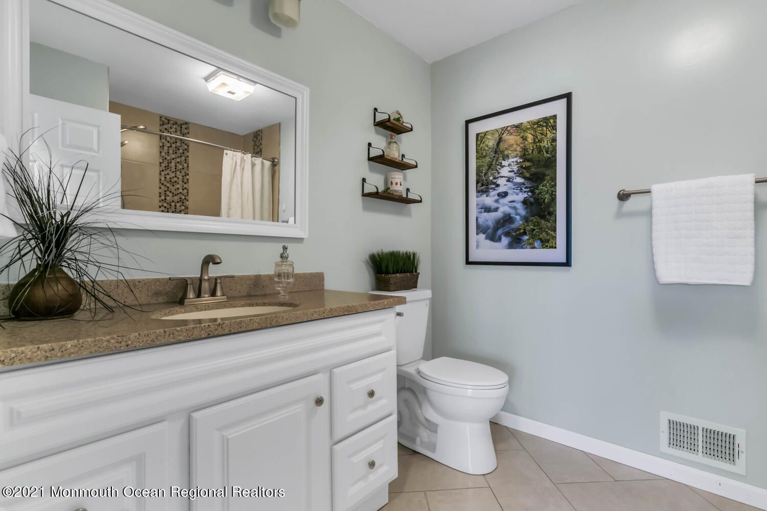 6 Kuzyk Road Cream Ridge, NJ 08514 - Photo 13 of 24 6 Kuzyk Cream Ridge NJ 08514-large-029-0