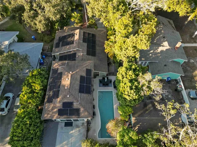 $749,999 | 2711 1st Avenue West, Bradenton, FL 34205