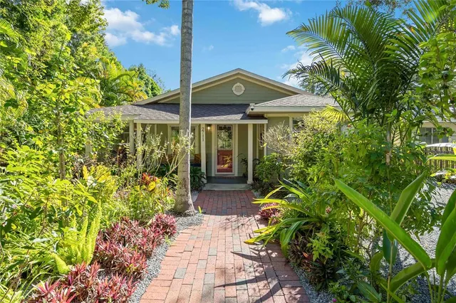 $749,999 | 2711 1st Avenue West, Bradenton, FL 34205