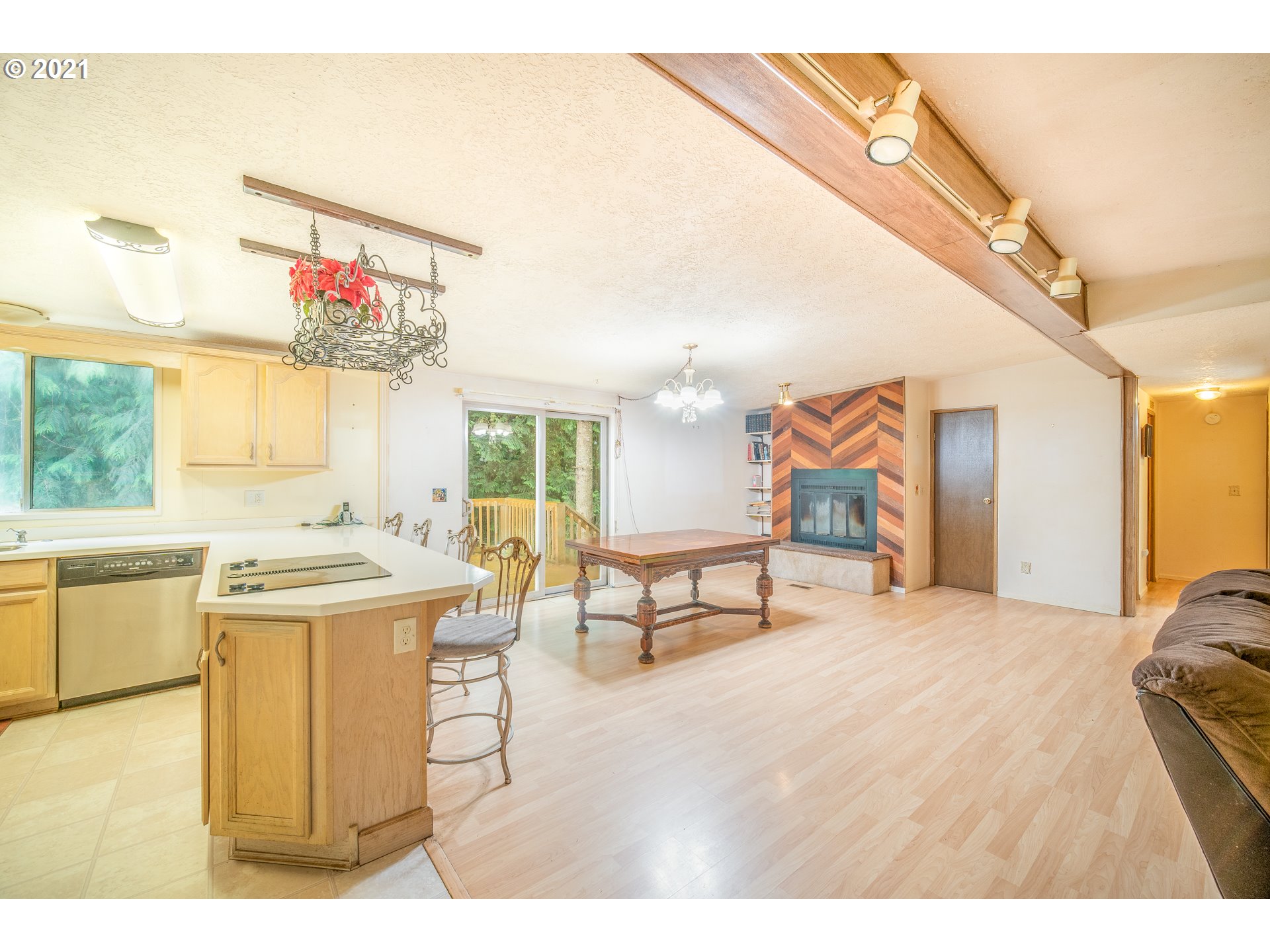 32760 Canaan Road Deer Island, OR 97054 - Photo 3 of 25 Gallery Image 3