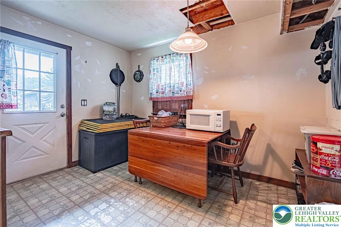 2015 Leithsville Road Hellertown, PA 18055 - Photo 14 of 41
