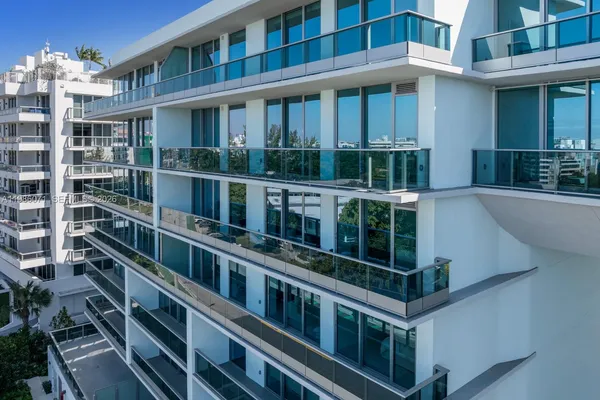 $14,000 | 9221 East Bay Harbor Drive, Unit 610, Bay Harbor Islands, FL 33154