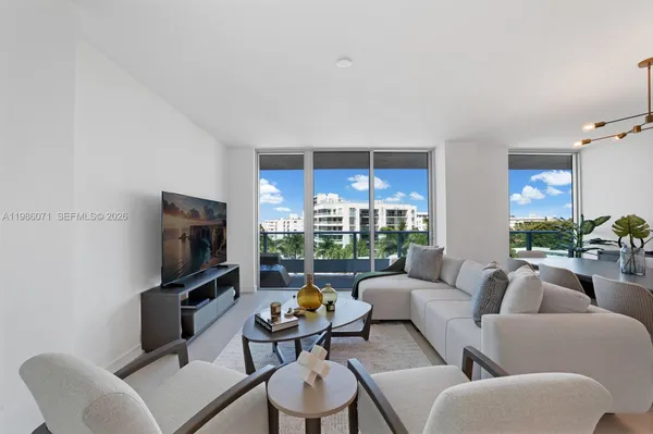 $14,000 | 9221 East Bay Harbor Drive, Unit 610, Bay Harbor Islands, FL 33154