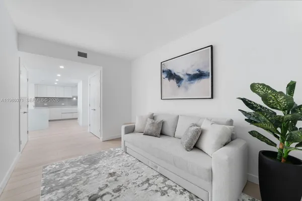 $14,000 | 9221 East Bay Harbor Drive, Unit 610, Bay Harbor Islands, FL 33154