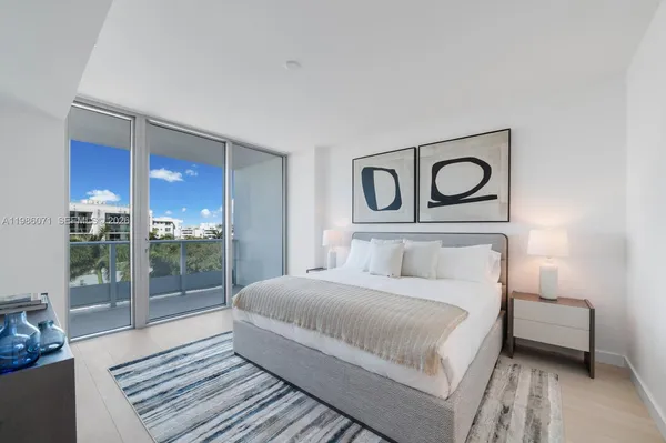 $14,000 | 9221 East Bay Harbor Drive, Unit 610, Bay Harbor Islands, FL 33154