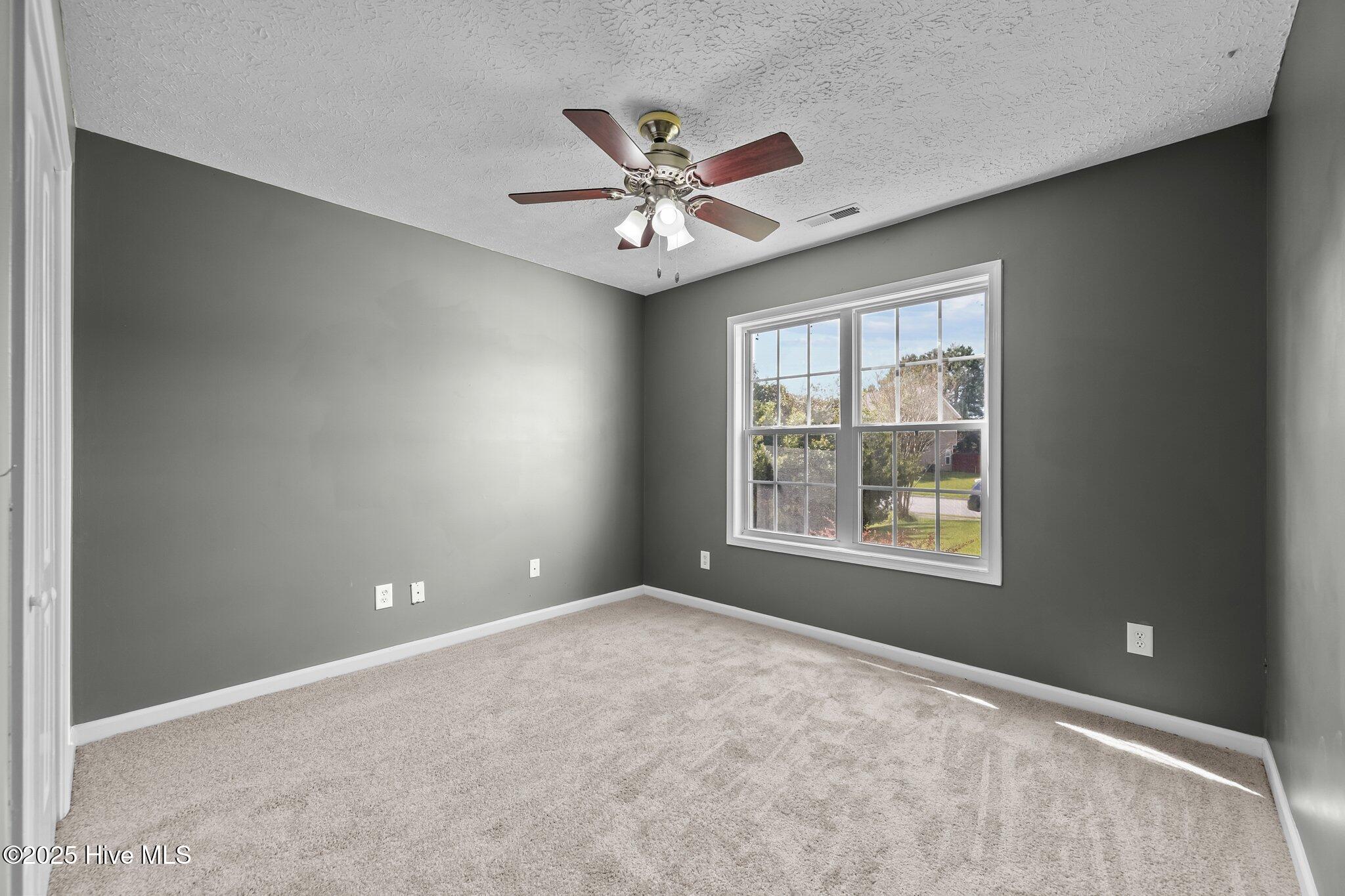 207 Jasmine Lane Jacksonville, NC 28546 - Photo 14 of 26 22-web-or-mls-_Z724869