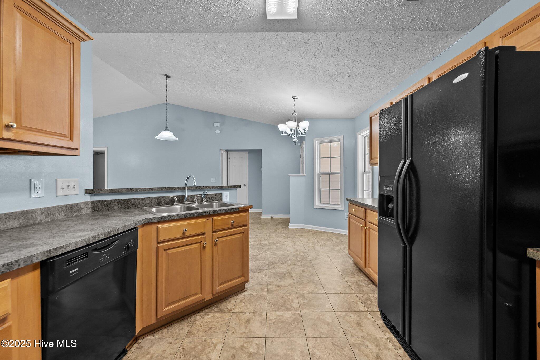 207 Jasmine Lane Jacksonville, NC 28546 - Photo 6 of 26 10-web-or-mls-_Z724797