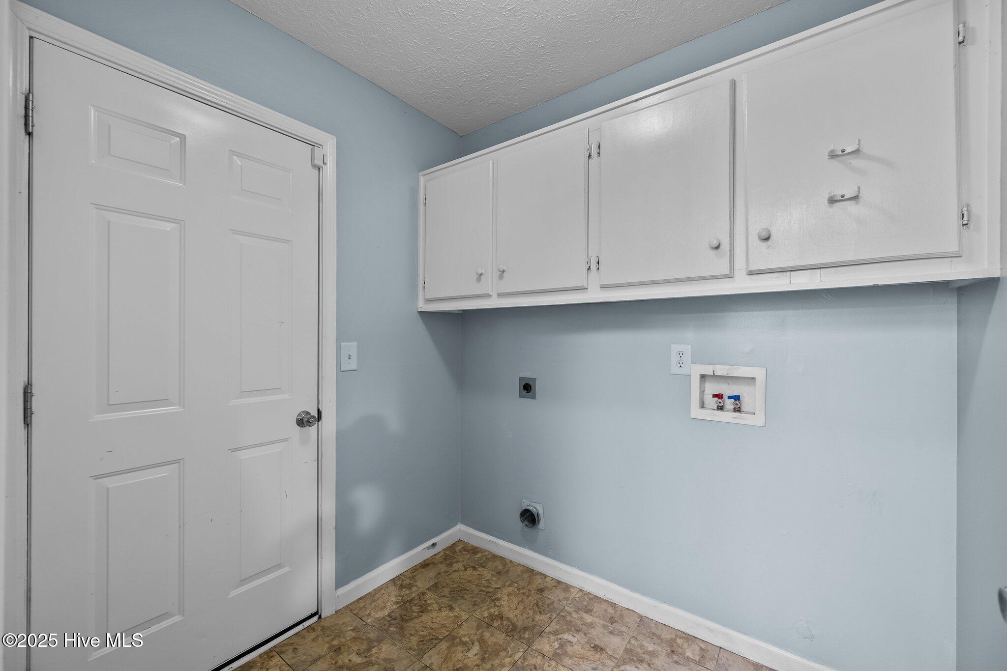 207 Jasmine Lane Jacksonville, NC 28546 - Photo 7 of 26 12-web-or-mls-_Z724803